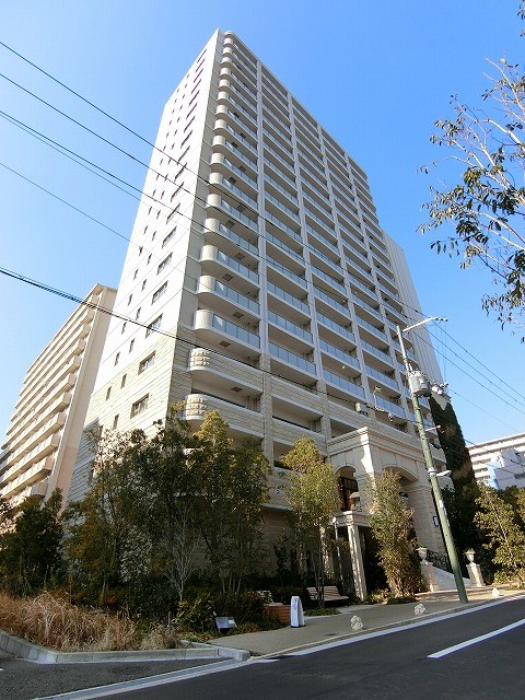 リバーガーデン上町一丁目